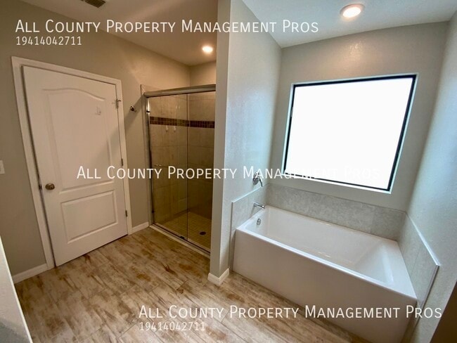 Building Photo - 15293 Mille Fiore Blvd