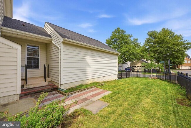 Building Photo - 17037 Loftridge Ln