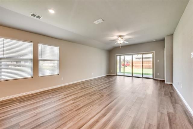 Building Photo - 605 Cedar Springs Dr