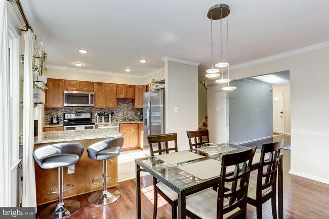 Building Photo - 6069 Crown Royal Cir