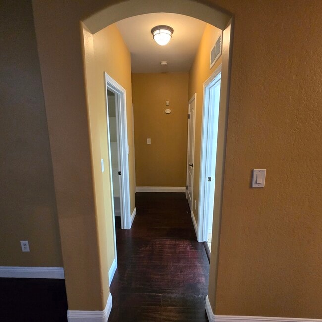 Building Photo - 12008 Sandy River Ct