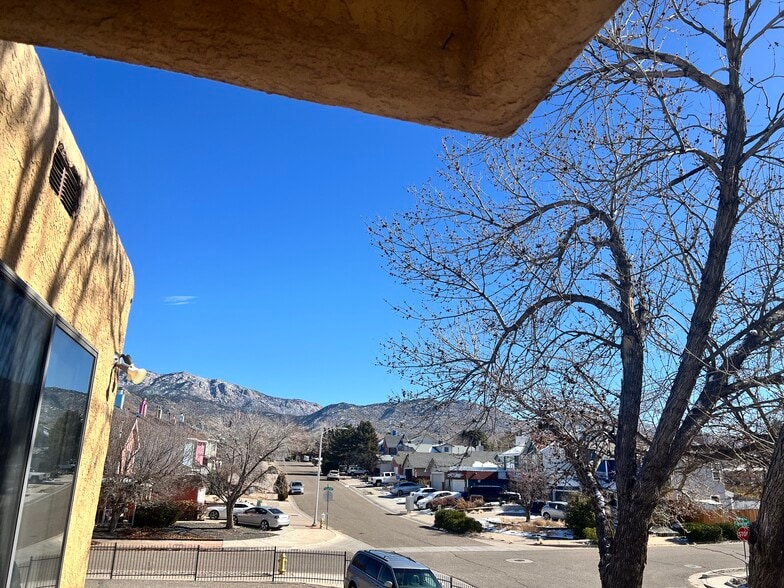 Building Photo - 12205 Haines Ave NE