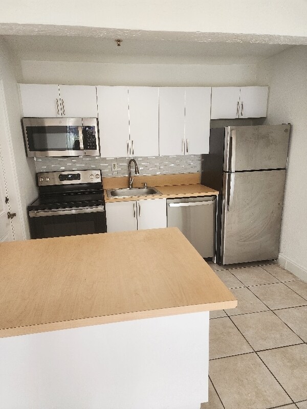 Building Photo - 4271 NW 5th St