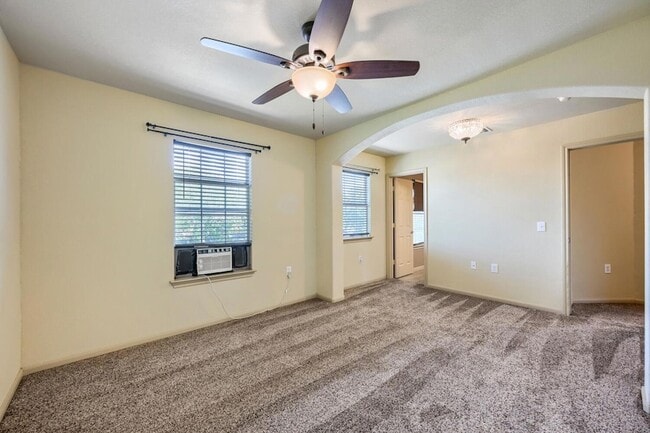 Building Photo - 7425 Thannas Way