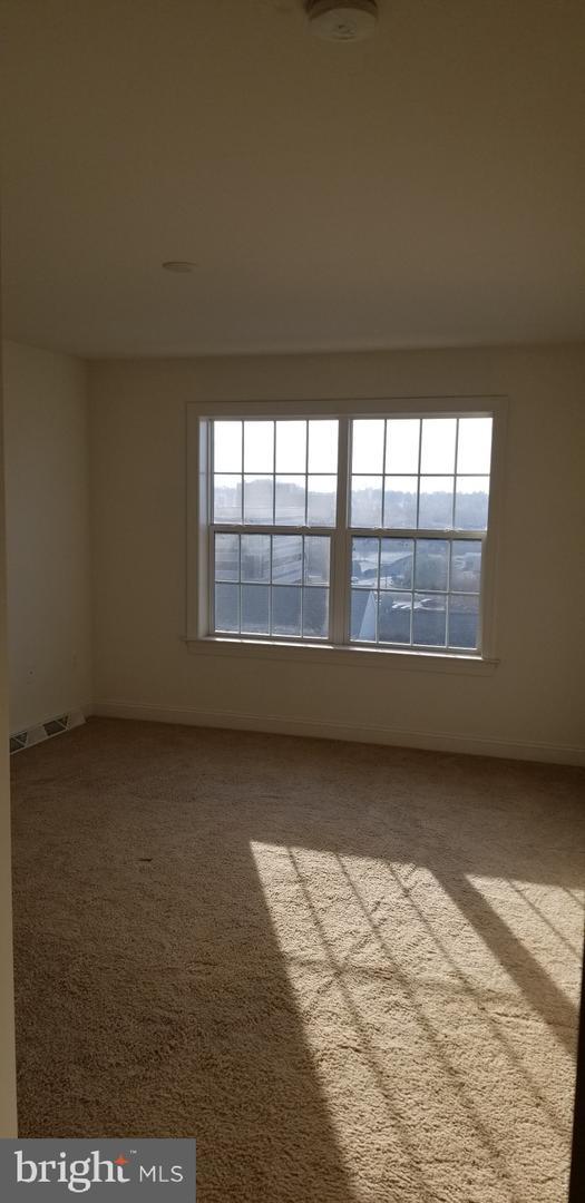 Building Photo - 785 Oak Leaf Ln