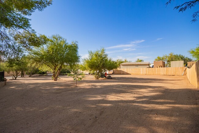 Building Photo - Cave Creek, AZ Rental Listing