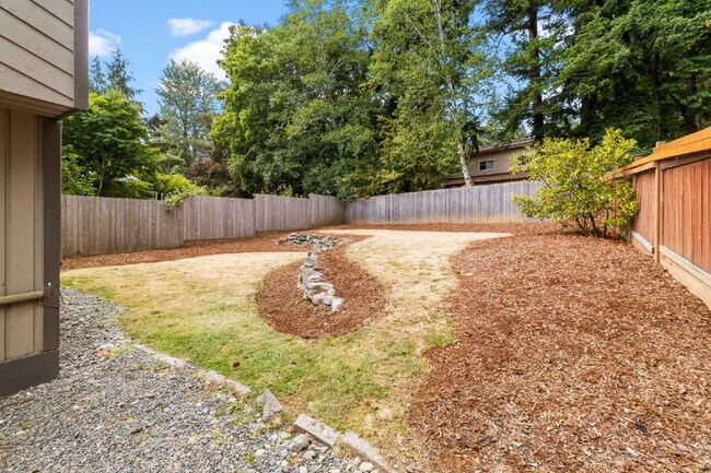 Building Photo - Modern 4-Bedroom Retreat Near Lake Whatcom...