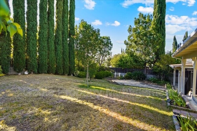 Building Photo - 26421 Torrey Pines Dr
