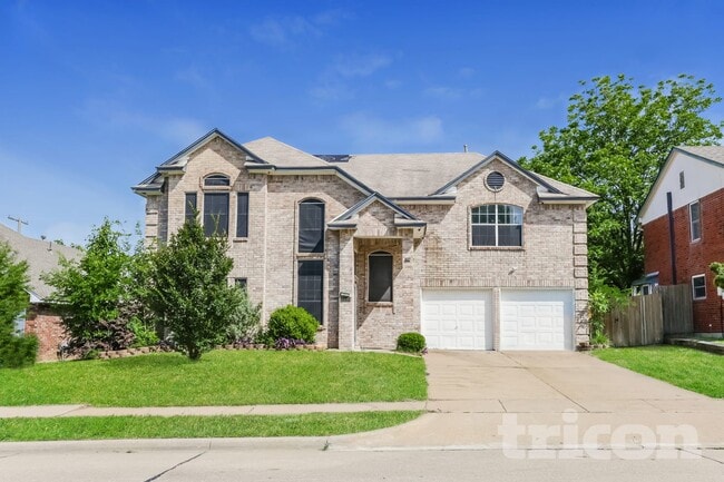 Building Photo - 3416 Tulip Ln