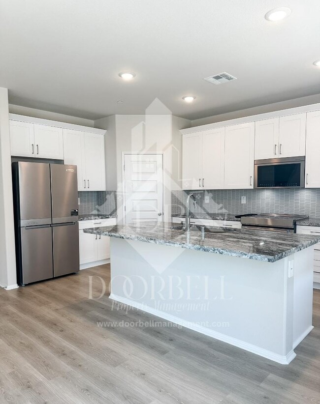 Building Photo - 2097 Mandarin Ln