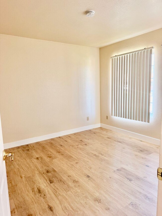 Building Photo - 228 Eagle View Place