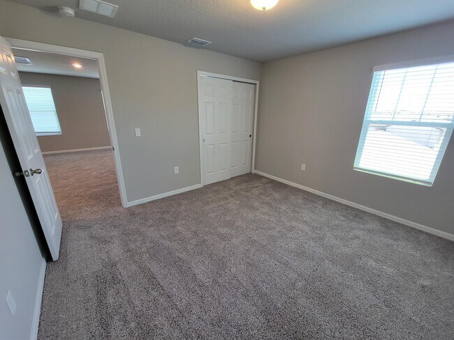 Building Photo - 5265 Sanders Oak Trl