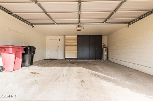 Building Photo - 5531 N 71st Pl