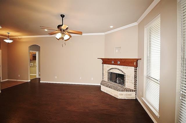 Building Photo - 122 Sierra Dr