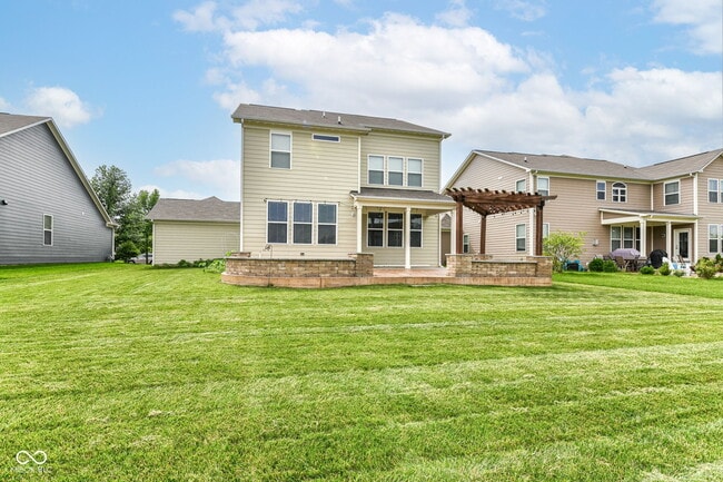 Building Photo - 14080 Knightstown Dr W