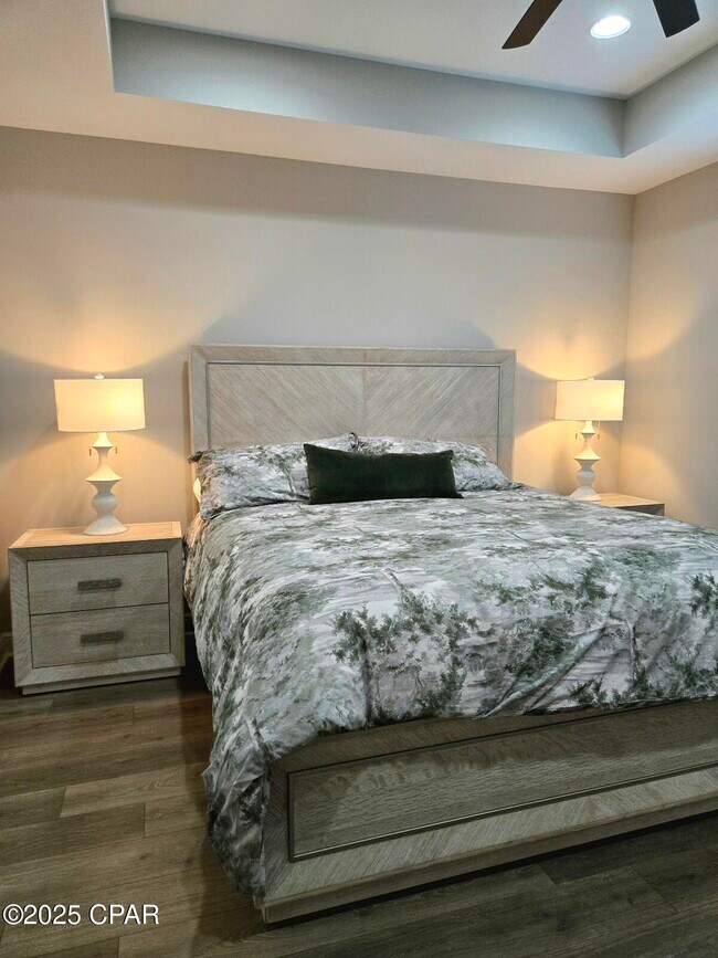 Building Photo - 8645 Weekend Dr