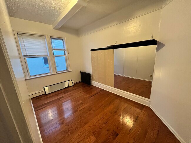 Bedroom 1 - 2839 36th St