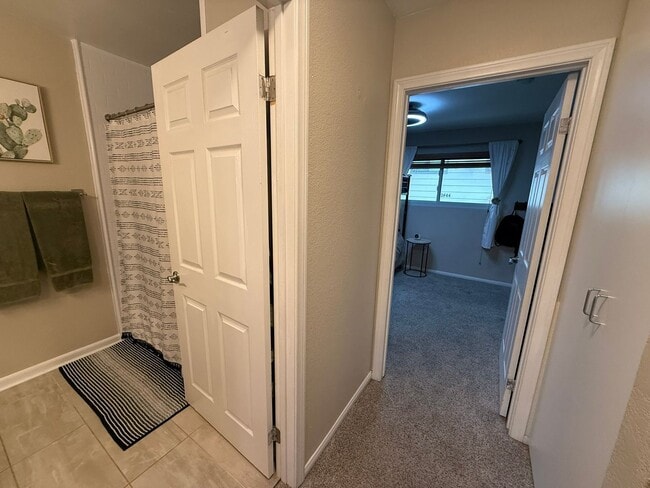 Building Photo - 2BR/1.5BA Condo in ALPINE available w/ 2 assigned parking spots!