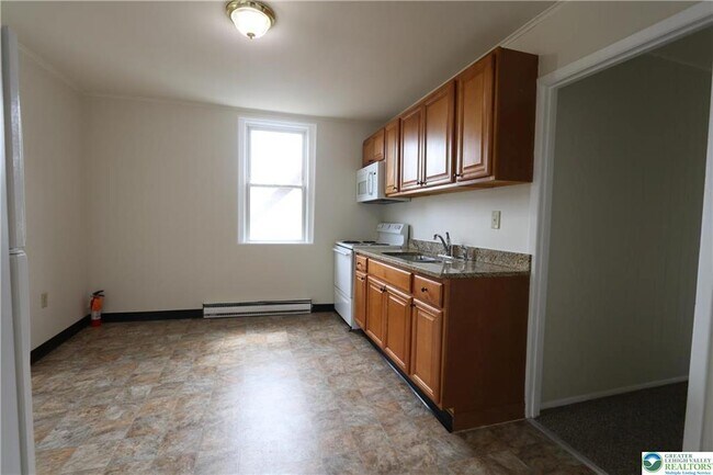 Building Photo - 504 Pennsylvania Ave