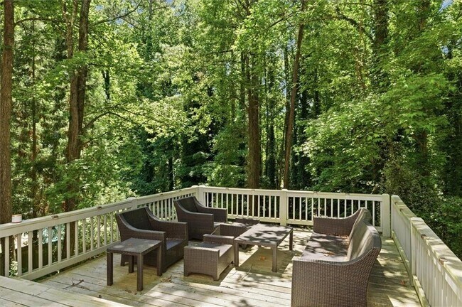 Building Photo - 1247 Manor Oaks Ct