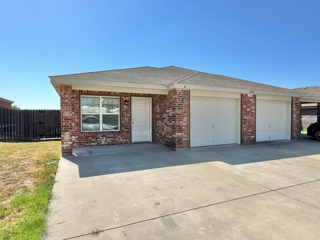 Primary Photo - 2503 Cody Poe Rd