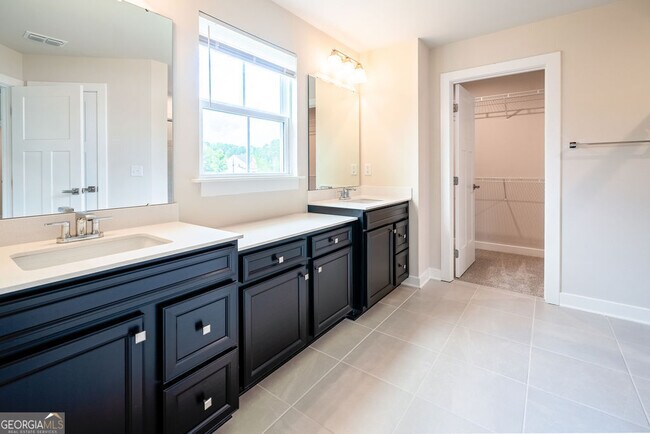 Building Photo - 105 Arborvale Dr