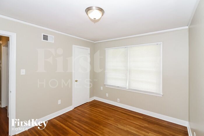 Building Photo - 4516 Leatherwood Ave