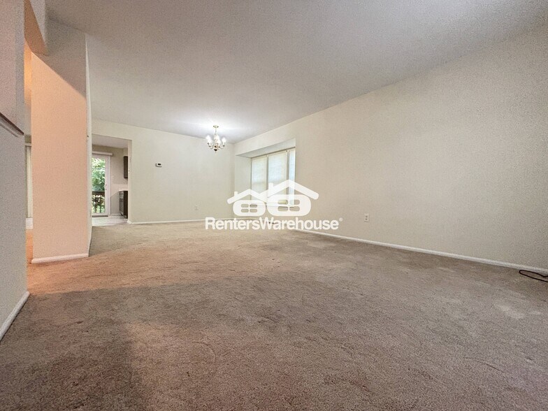 Building Photo - 7429 Setting Sun Way