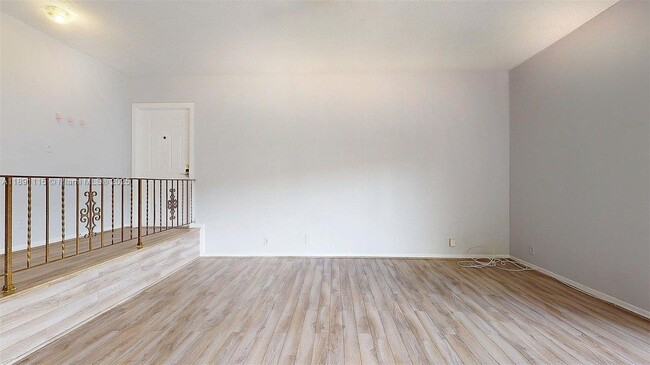 Building Photo - 4850 SW 63rd Terrace