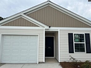 Building Photo - 844 Summerwood Ln