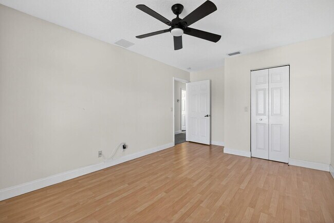 Building Photo - 7004 Galleon Cove Cir