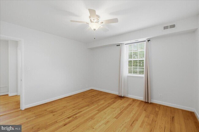 Building Photo - 4825 S 28th St