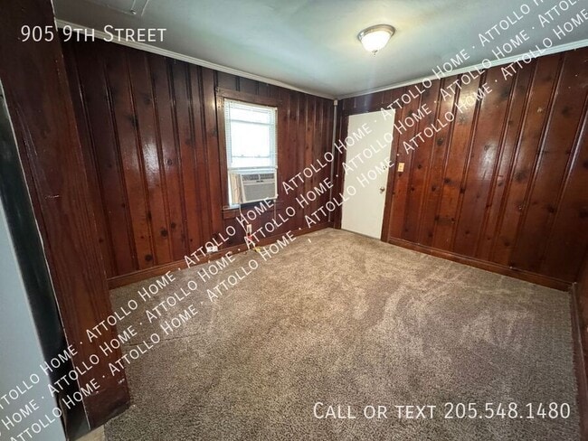 Building Photo - 905 9th St