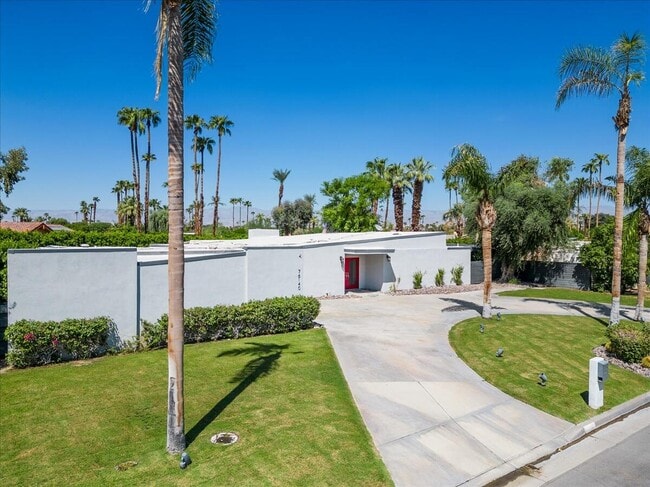 Building Photo - 76140 Fairway Dr