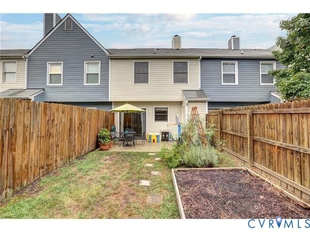 Building Photo - 2226 High Bush Cir