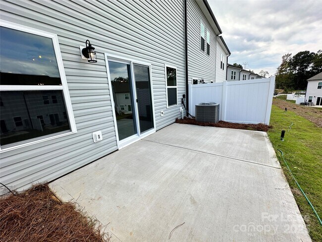 Building Photo - 11026 Pagebrook Ln