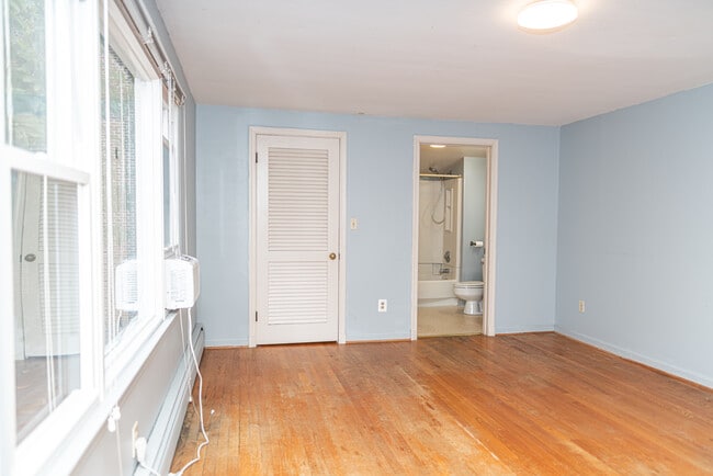 Building Photo - 116 N Union Ave