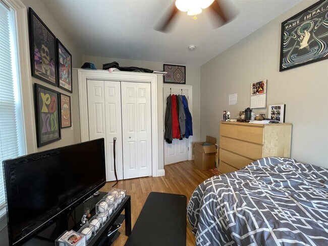 Building Photo - 171 Hampshire St