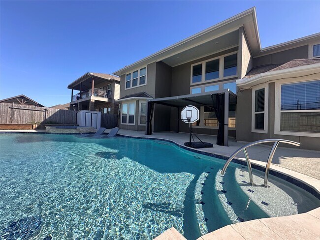 Building Photo - 2406 Trocadero Ln