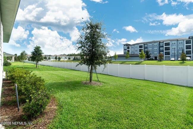 Building Photo - 2077 Amberly Dr