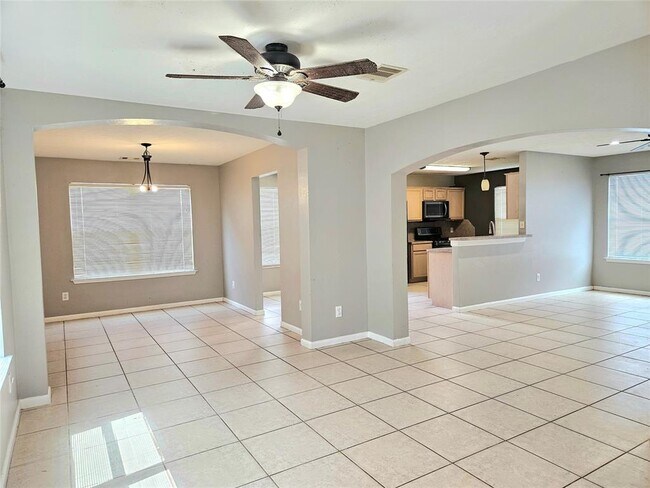 Building Photo - 18930 Larkspur Hills Dr
