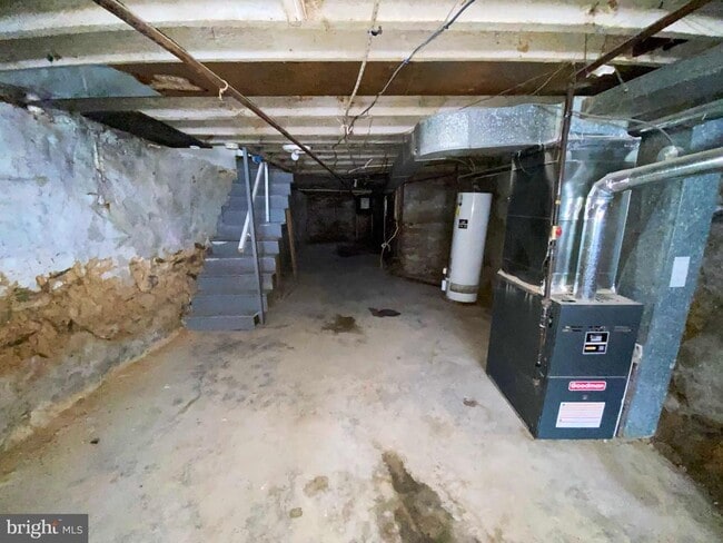 Building Photo - 3543 Stouton St