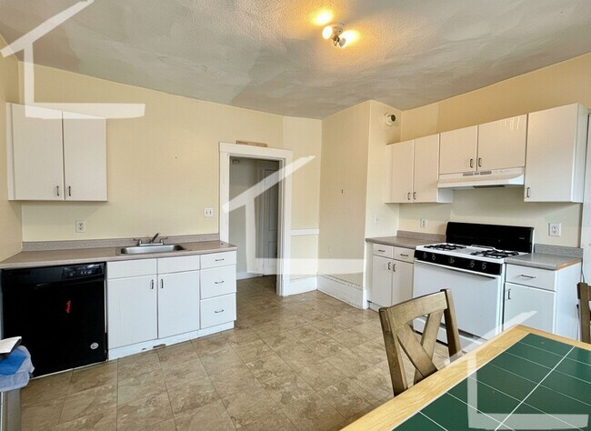 Building Photo - 97 Kilsyth Rd