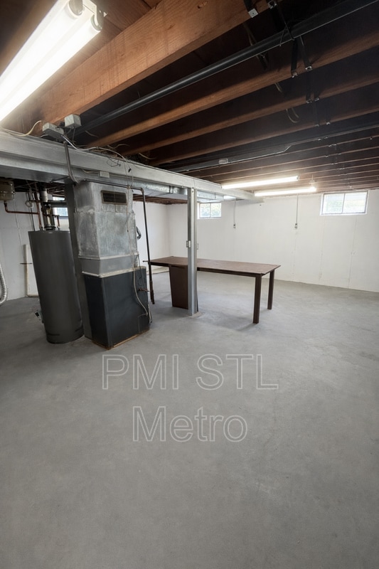 Building Photo - 329 Caithness Rd