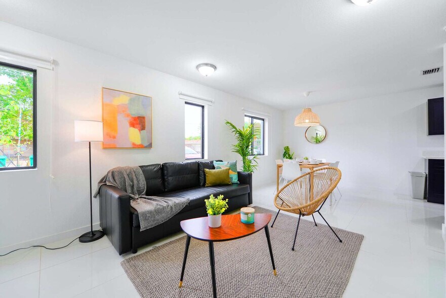 Building Photo - 2241 NW 50th St