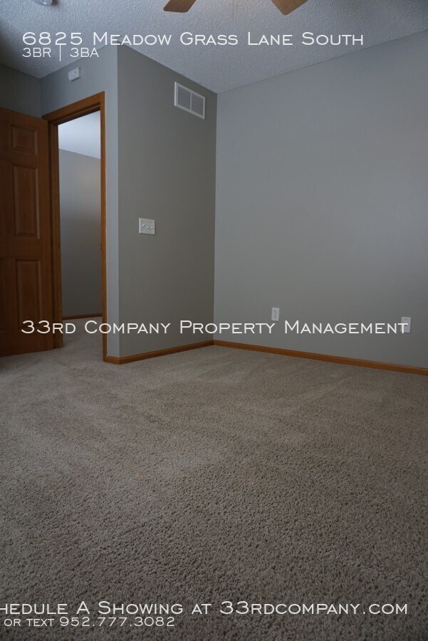 Building Photo - Exceptional 3-Bedroom Townhome in Cottage ...