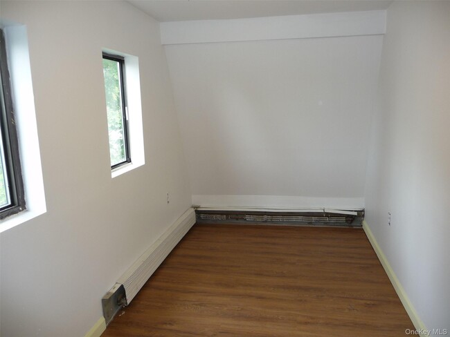 Building Photo - 67 Hulse Ave