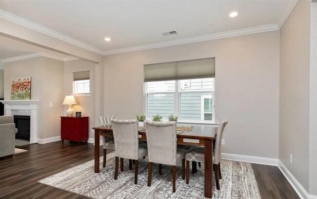 Building Photo - 401 Ivy Arbor Way