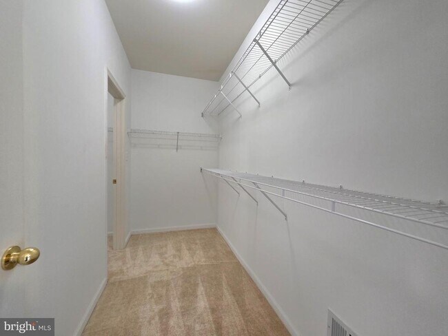 Building Photo - 8346 Middle Ruddings Dr