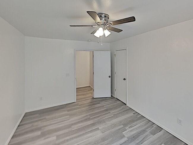 Building Photo - 1127 Arkansas St